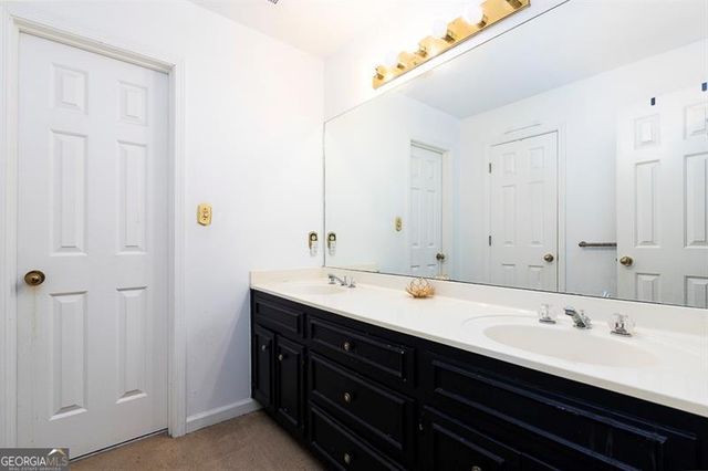 135 Lazy Laurel Chase, Roswell, GA 30076