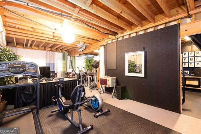 135 Lazy Laurel Chase, Roswell, GA 30076