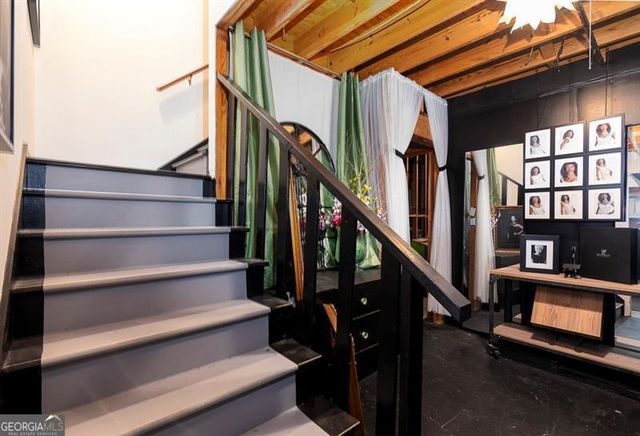 135 Lazy Laurel Chase, Roswell, GA 30076