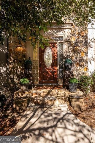 135 Lazy Laurel Chase, Roswell, GA 30076