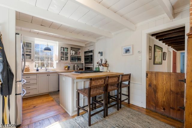 962 Old York Rd, Branchburg Twp., NJ 08853