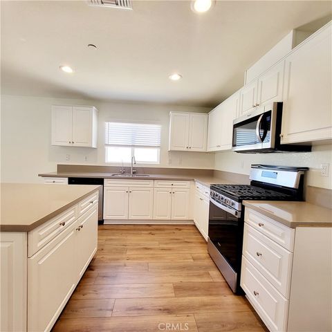 16625 Indian Summer, Victorville, CA 92395