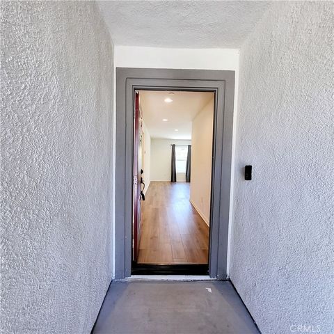 16625 Indian Summer, Victorville, CA 92395