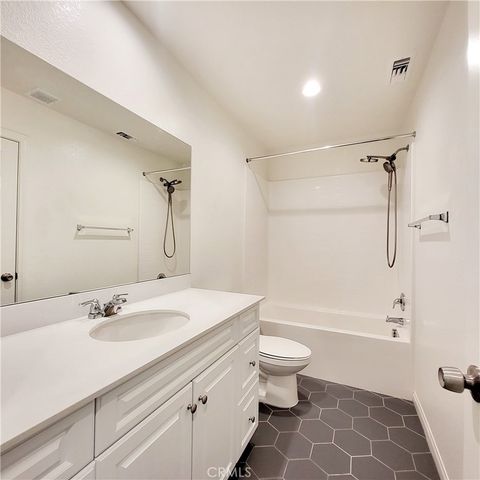 16625 Indian Summer, Victorville, CA 92395