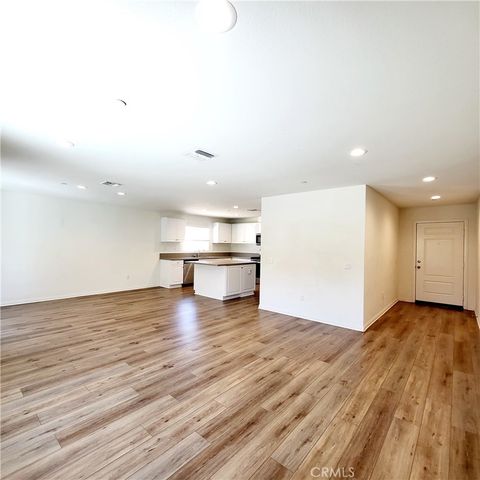 16625 Indian Summer, Victorville, CA 92395