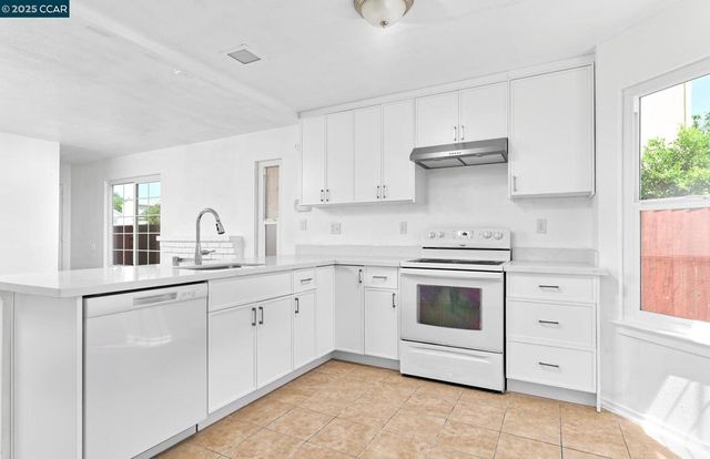 2119 Meadowlark Ln, Oakley, CA 94561