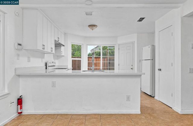 2119 Meadowlark Ln, Oakley, CA 94561
