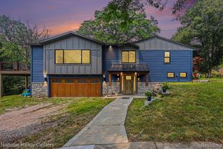 290 Larkspur Street, Ann Arbor, MI 48105