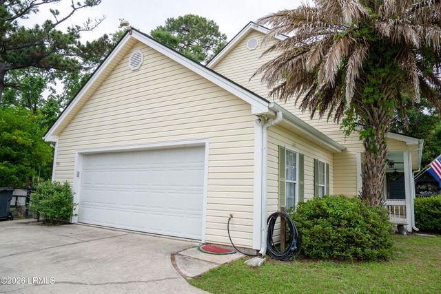 32 Christine Drive, Beaufort, SC 29907