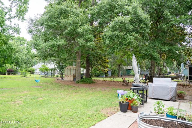 32 Christine Drive, Beaufort, SC 29907