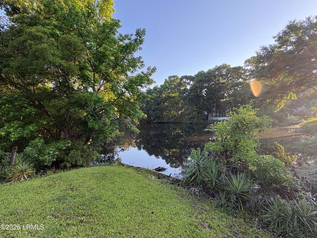 32 Christine Drive, Beaufort, SC 29907