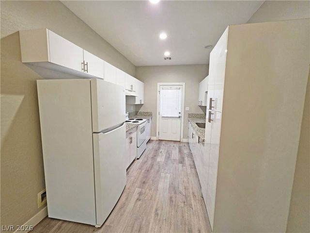 1121 Sixshooter Avenue 4, Pahrump, NV 89048
