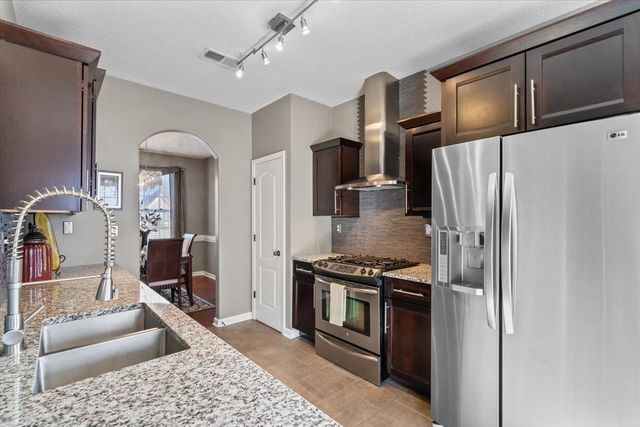 9605 MISTY KNOLL DR, Memphis, TN 38016