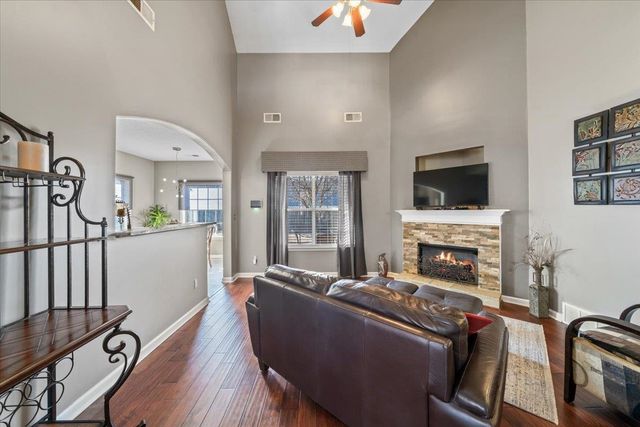 9605 MISTY KNOLL DR, Memphis, TN 38016