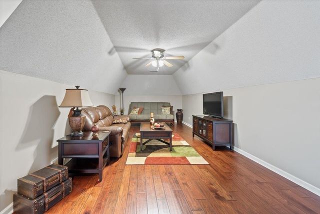 9605 MISTY KNOLL DR, Memphis, TN 38016