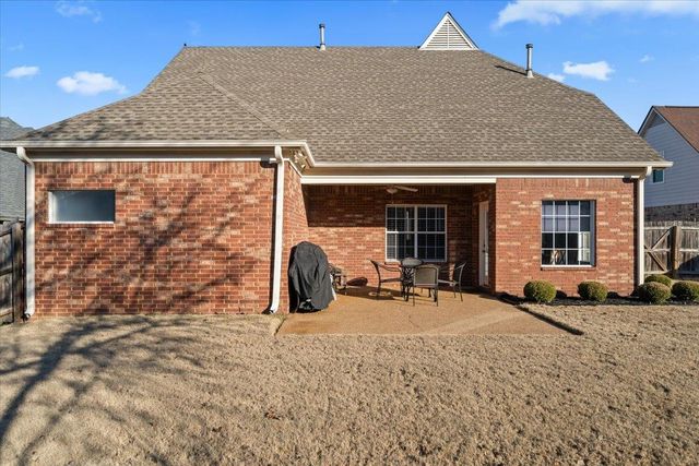 9605 MISTY KNOLL DR, Memphis, TN 38016