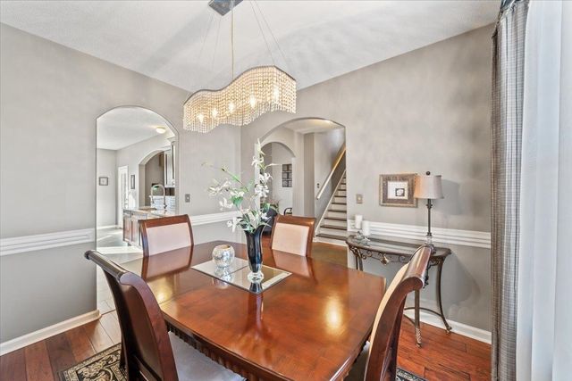 9605 MISTY KNOLL DR, Memphis, TN 38016