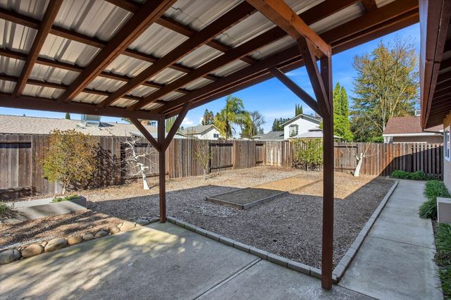 11033 Cilker River Way, Rancho Cordova, CA 95670