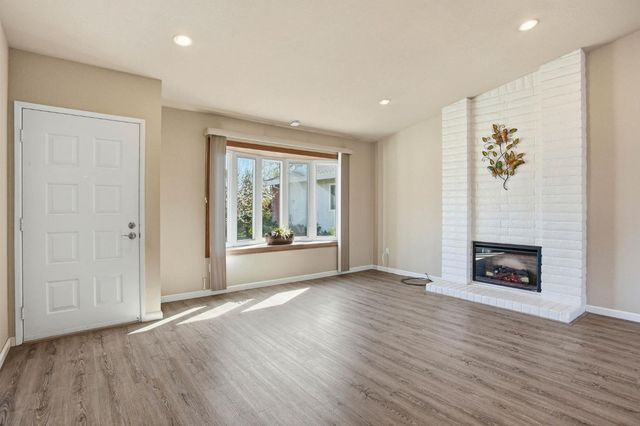 11033 Cilker River Way, Rancho Cordova, CA 95670