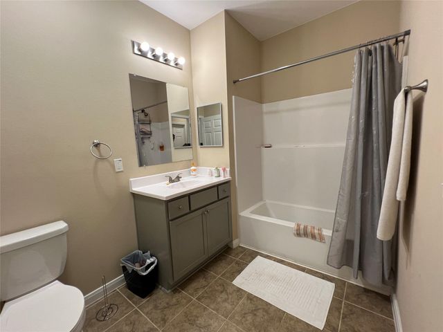 2323 Oakdale Street, Houston, TX 77004