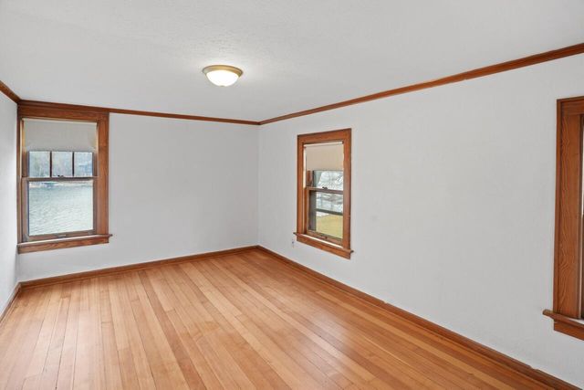 4827 Riverside ROAD, Waterford, WI 53185