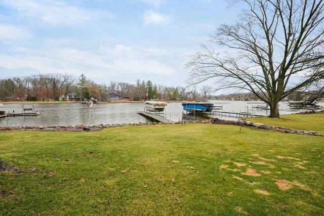 4827 Riverside ROAD, Waterford, WI 53185