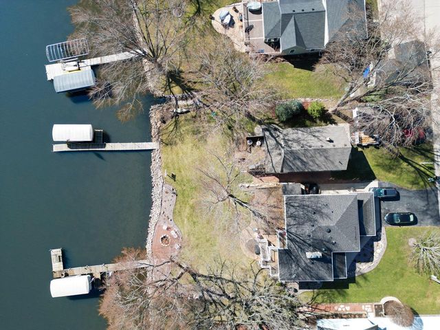 4827 Riverside ROAD, Waterford, WI 53185