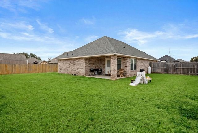 3331 Arrow Creek Drive, Granbury, TX 76049