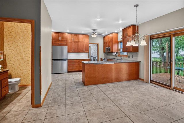 6 Fredericksburg Court, Madison, WI 53718