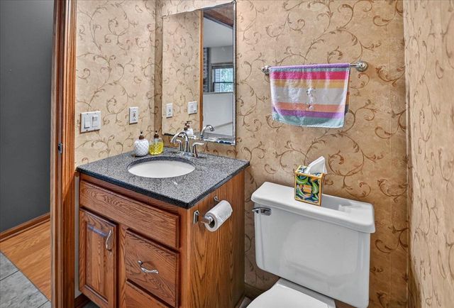 6 Fredericksburg Court, Madison, WI 53718