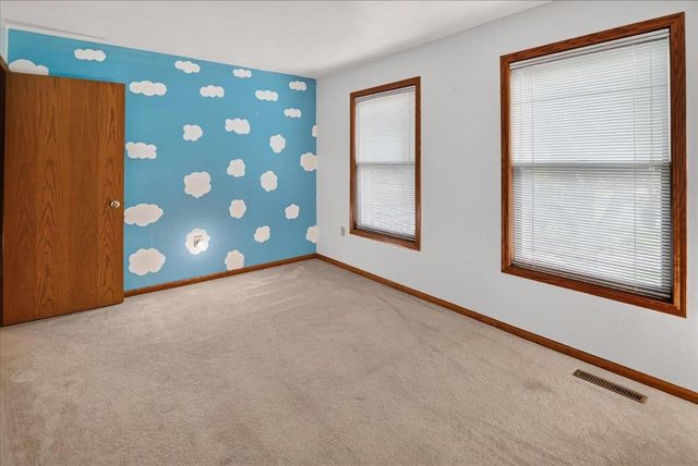 6 Fredericksburg Court, Madison, WI 53718