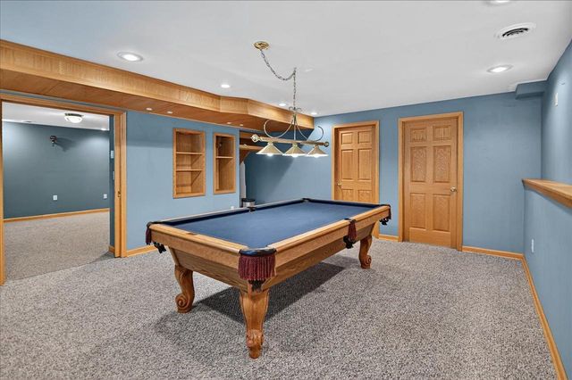 6 Fredericksburg Court, Madison, WI 53718