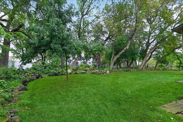 6 Fredericksburg Court, Madison, WI 53718