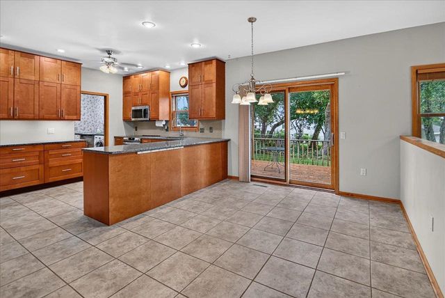 6 Fredericksburg Court, Madison, WI 53718
