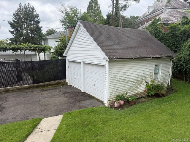 332 Rich Avenue, Mount Vernon, NY 10552