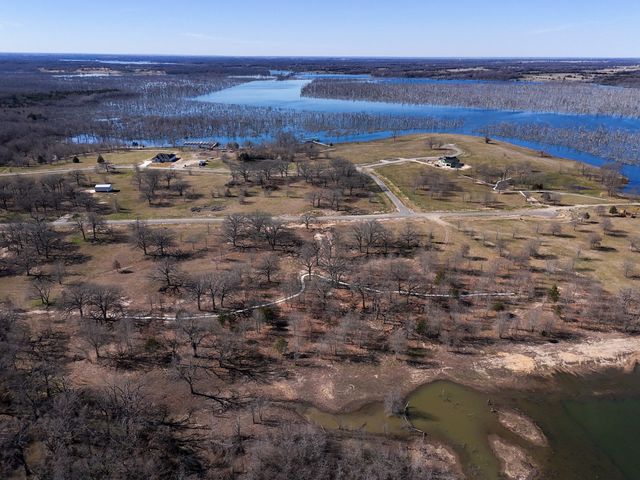 800 Waters Edge Way, Dodd City, TX 75438