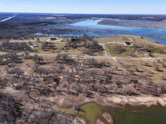 800 Waters Edge Way, Dodd City, TX 75438