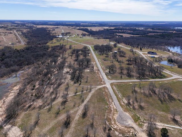 800 Waters Edge Way, Dodd City, TX 75438