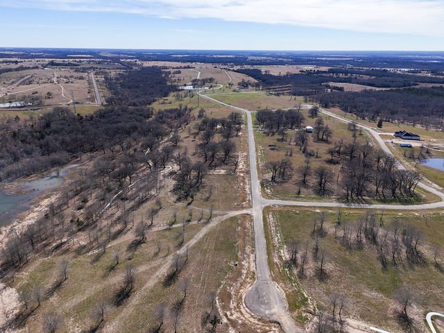 800 Waters Edge Way, Dodd City, TX 75438