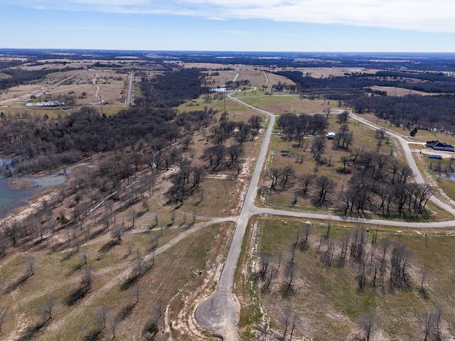 800 Waters Edge Way, Dodd City, TX 75438