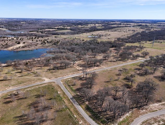 800 Waters Edge Way, Dodd City, TX 75438