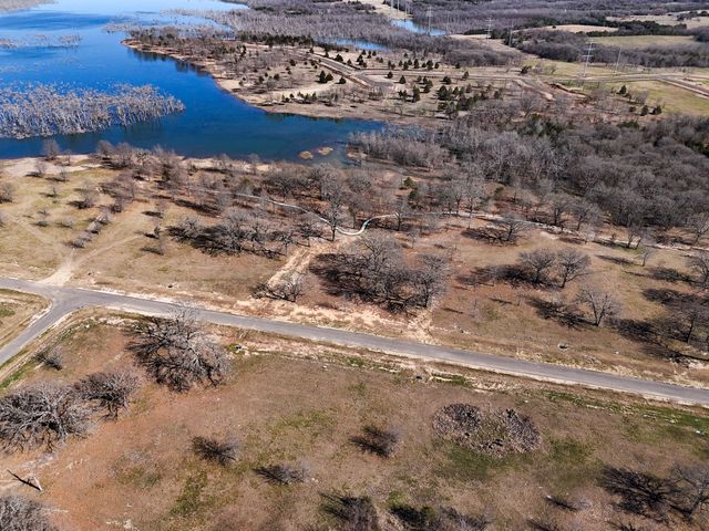 800 Waters Edge Way, Dodd City, TX 75438