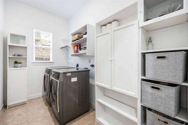 914 Windy Garden Way, Richmond, TX 77406