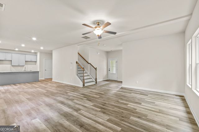 1031 Lakeshore Drive, Jonesboro, GA 30236