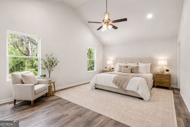 1031 Lakeshore Drive, Jonesboro, GA 30236