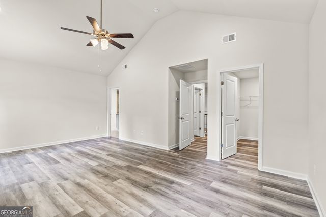 1031 Lakeshore Drive, Jonesboro, GA 30236