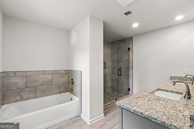 1031 Lakeshore Drive, Jonesboro, GA 30236