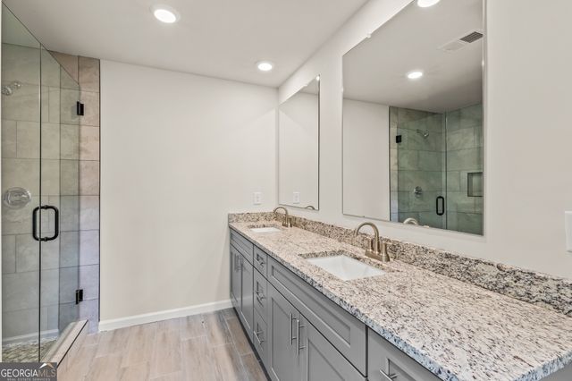 1031 Lakeshore Drive, Jonesboro, GA 30236