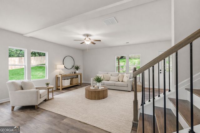 1031 Lakeshore Drive, Jonesboro, GA 30236