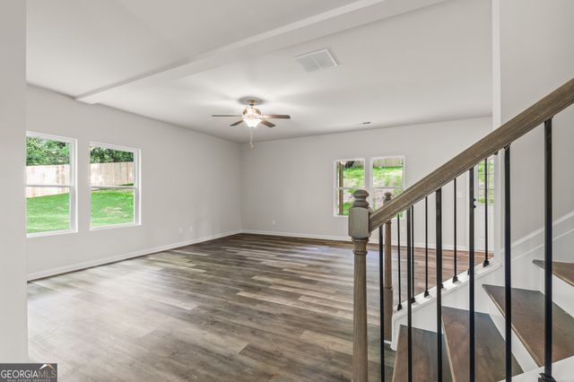 1031 Lakeshore Drive, Jonesboro, GA 30236